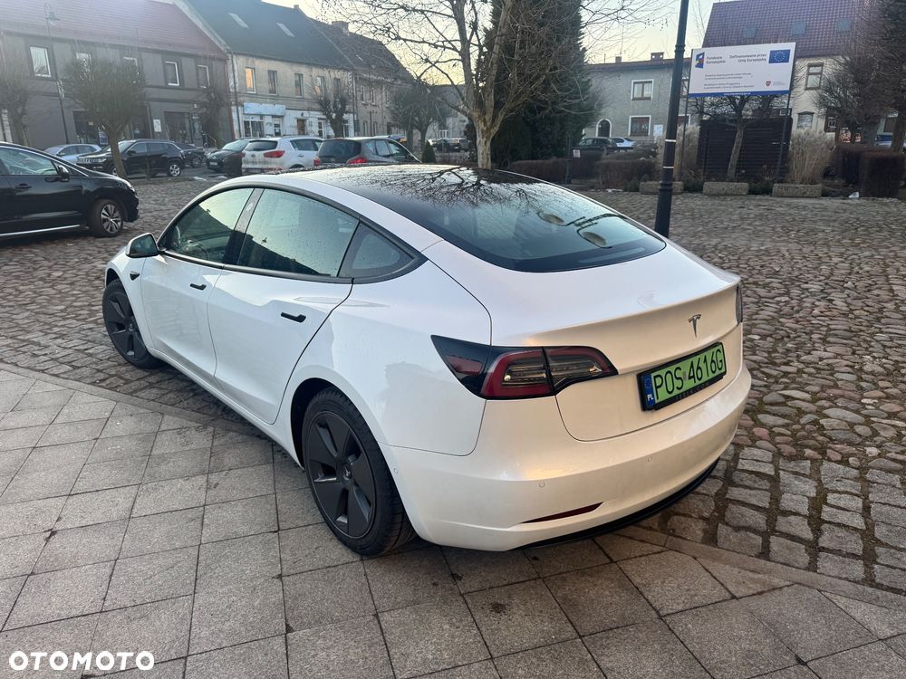 Tesla Model 3 Standard Range Plus - 3