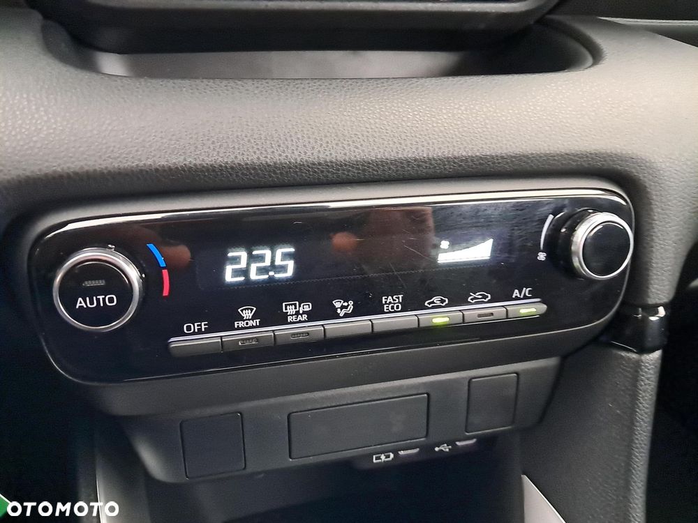 Toyota Yaris Hybrid 1.5 Comfort - 19