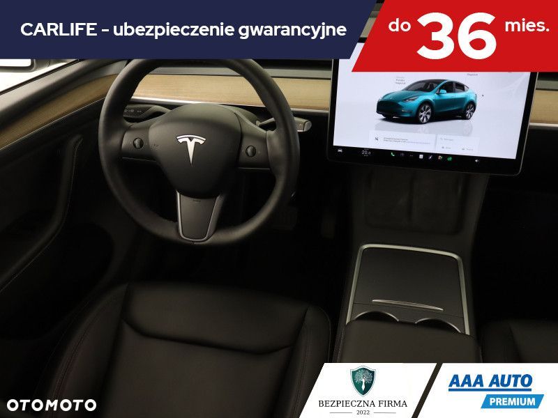 Tesla Model Y - 9