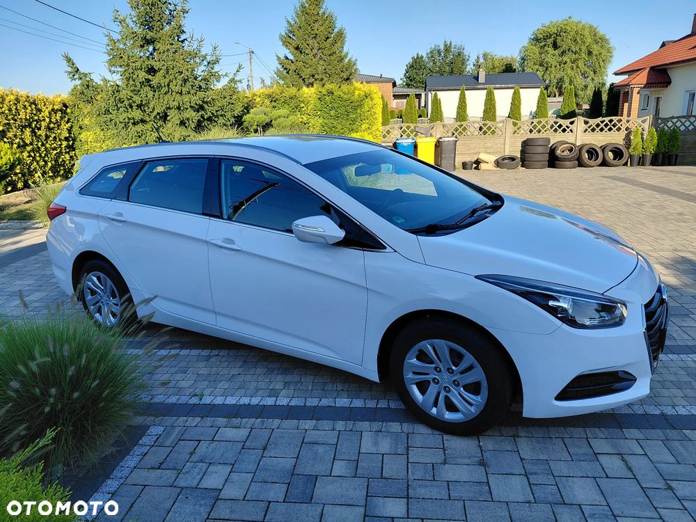 Hyundai i40 Kombi 1.6 Trend - 17