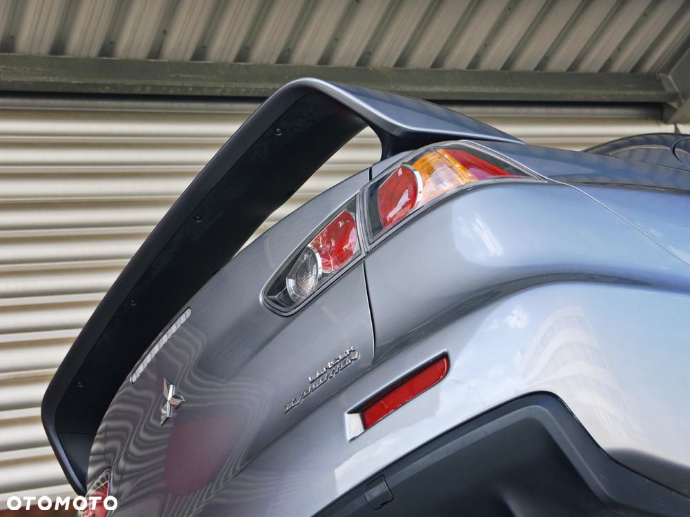 Mitsubishi Lancer Evolution Standard - 18