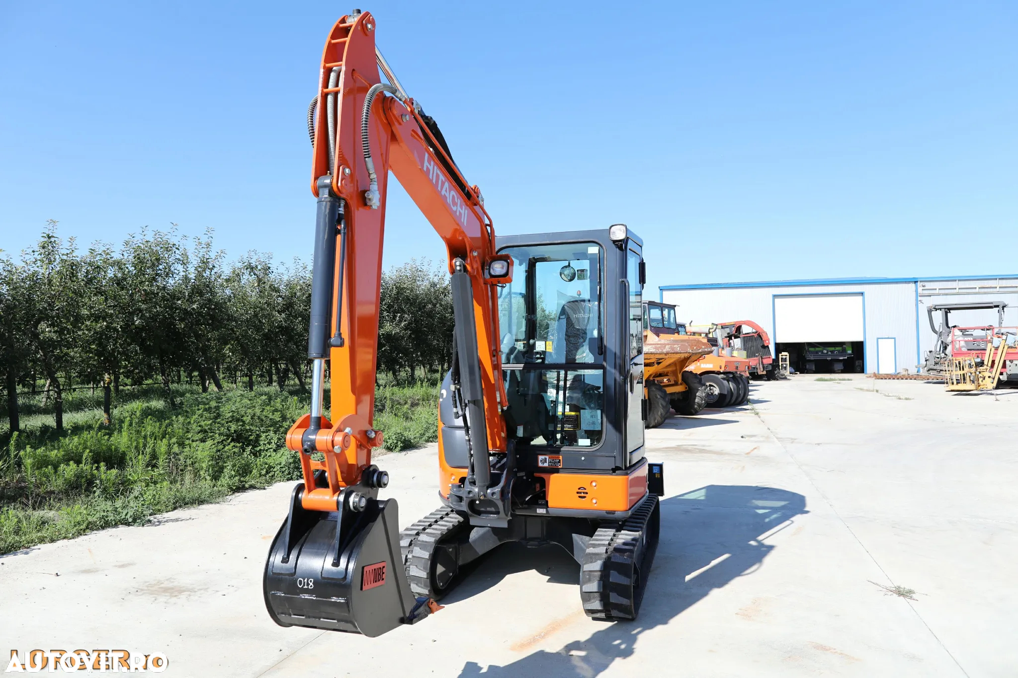 Hitachi ZX33U-5A - 3