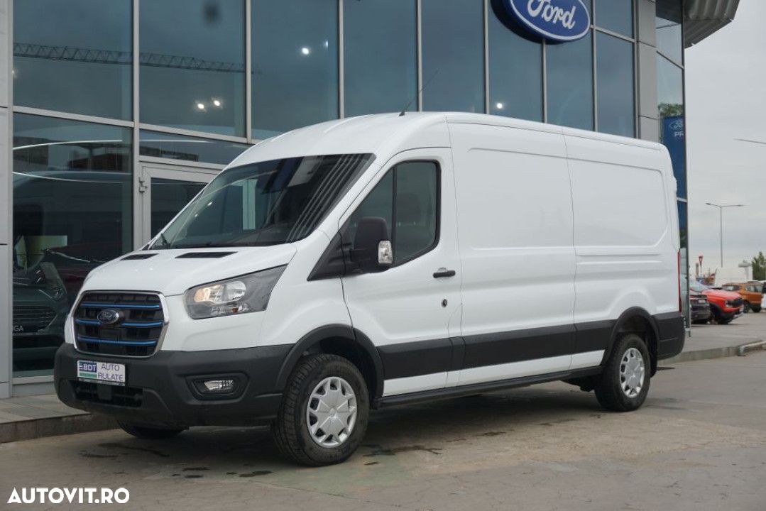 Ford Transit - 1