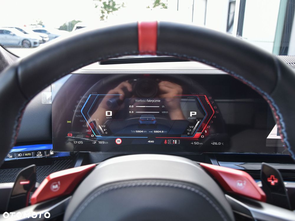 BMW M5 PHEV - 11