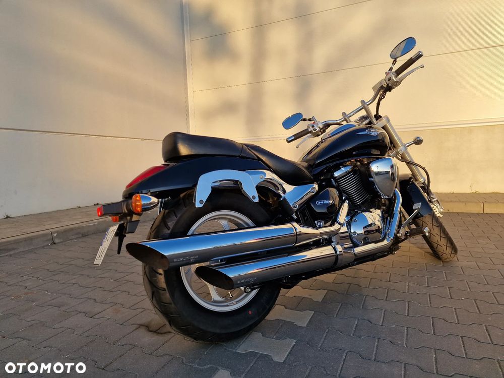 Suzuki Intruder - 5