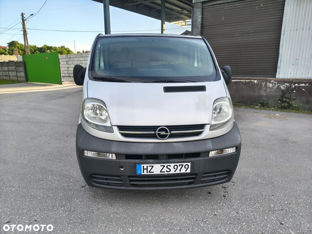Opel Vivaro 1.9cdti - 11