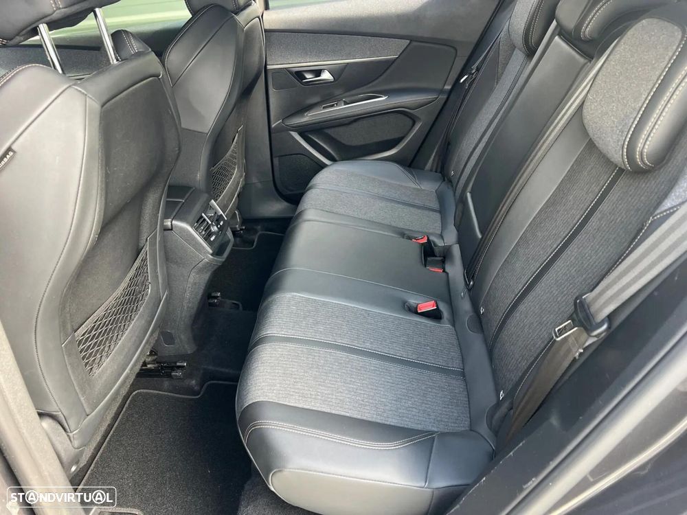 Peugeot 3008 1.2 PureTech GT Line — fotografia 11