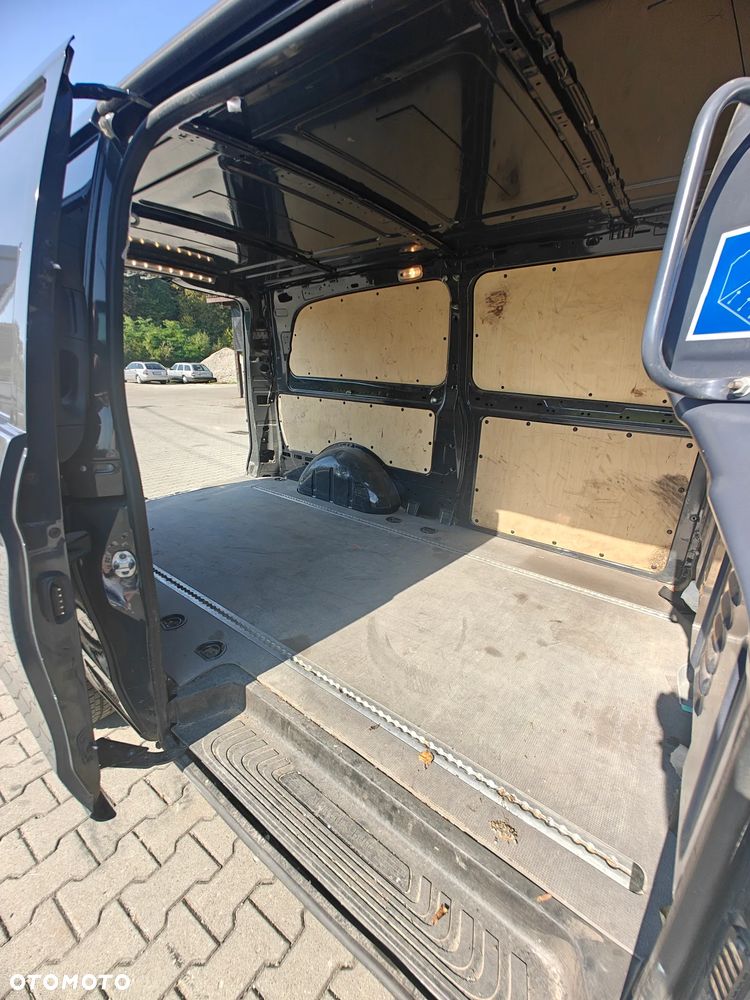 Mercedes-Benz Vito - 16