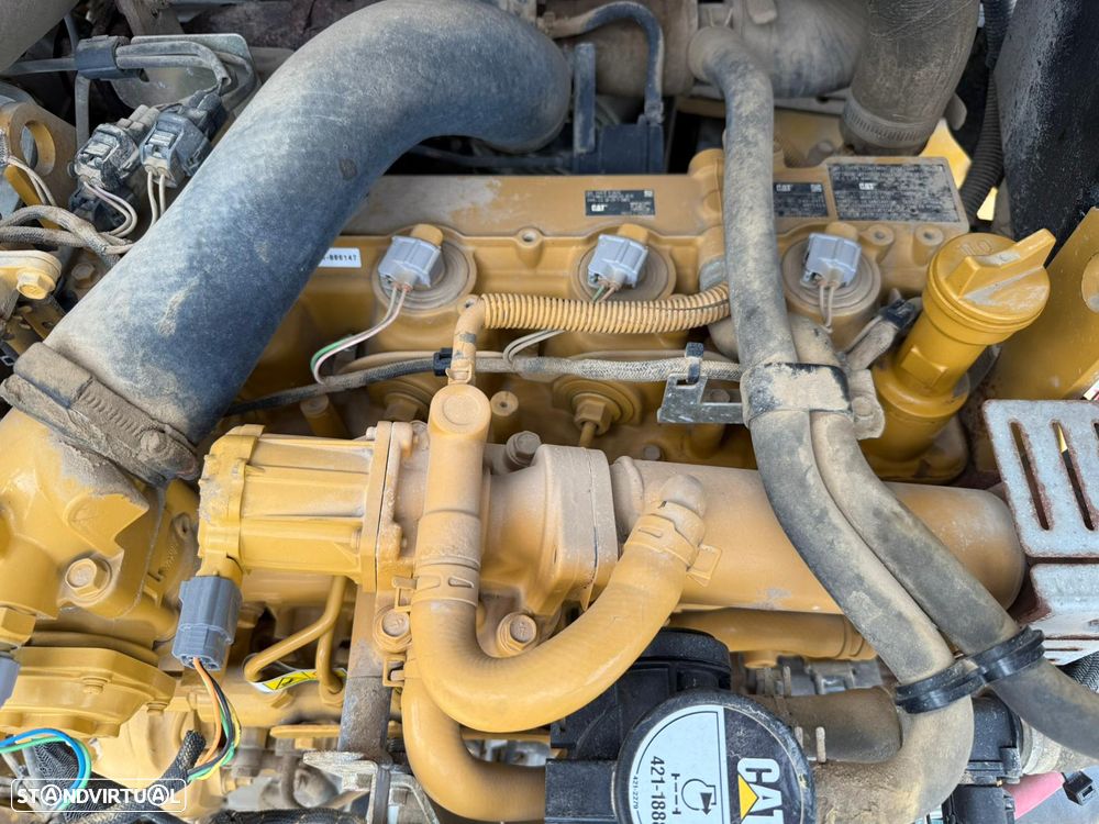 Caterpillar 906M - 15