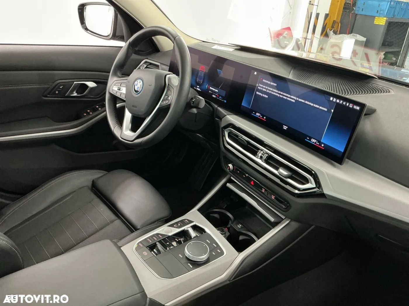 BMW Seria 3 318i AT - 4