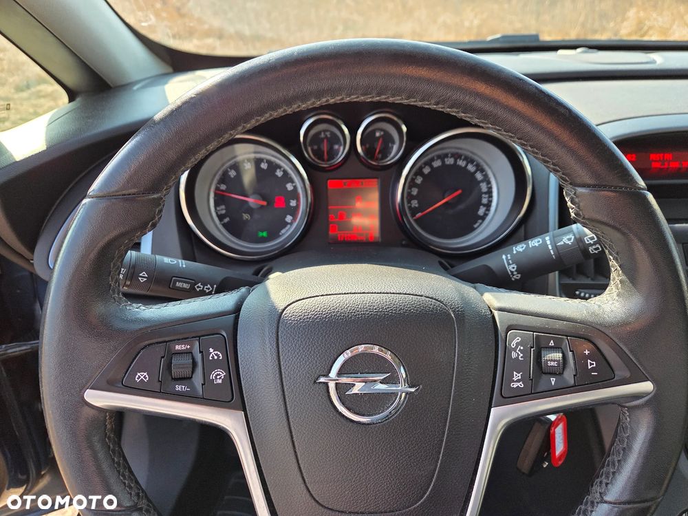 Opel Astra 1.4 Turbo - 15