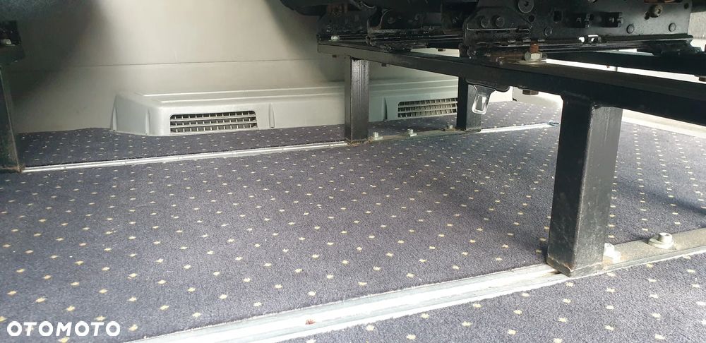 Volkswagen Crafter - 11