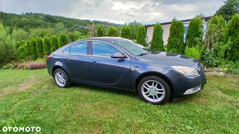 Opel Insignia 1.6 - 10