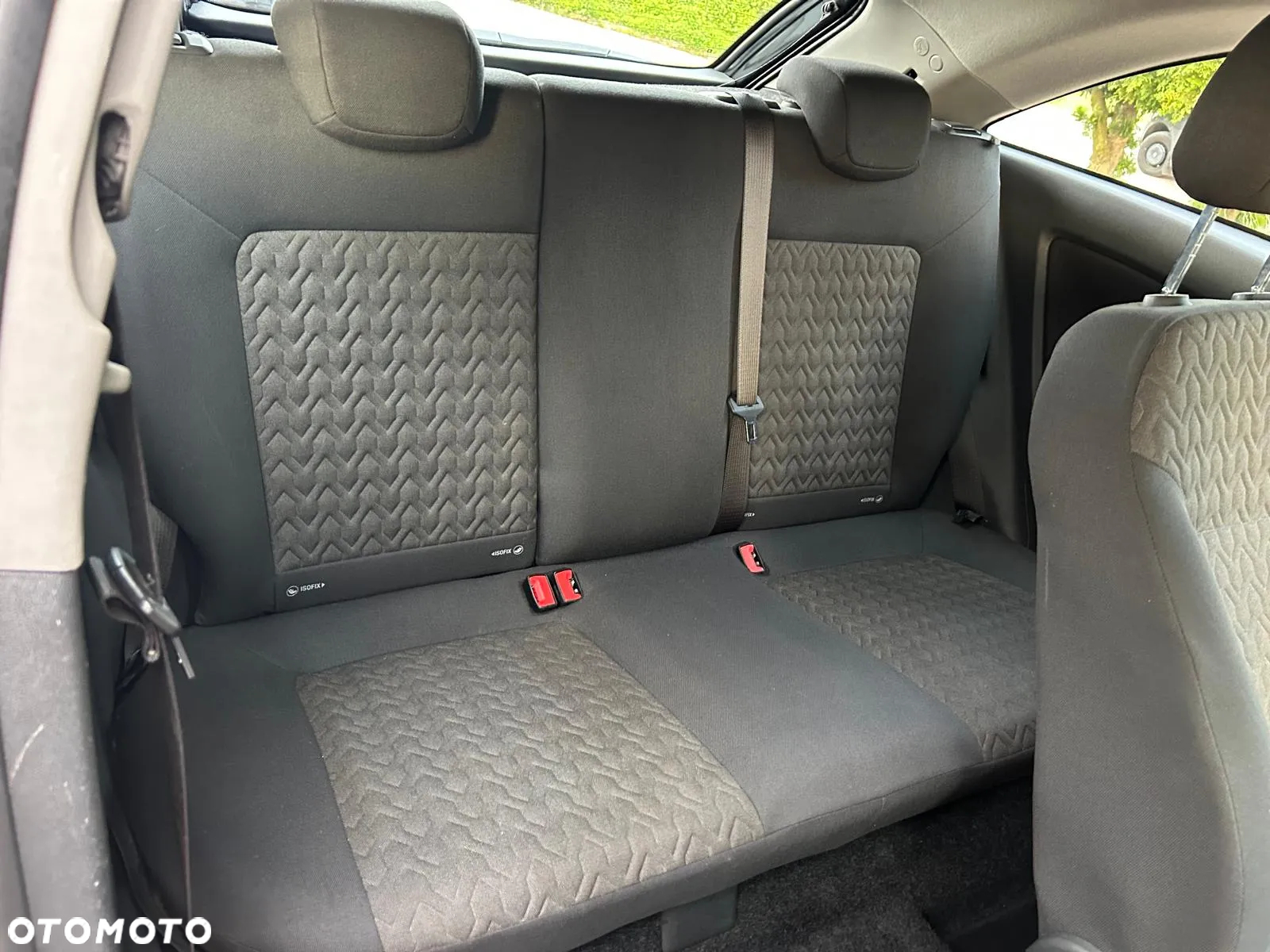 Opel Corsa 1.4 16V Active - 26
