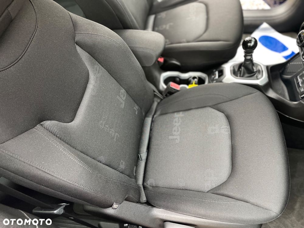 Jeep Renegade - 15
