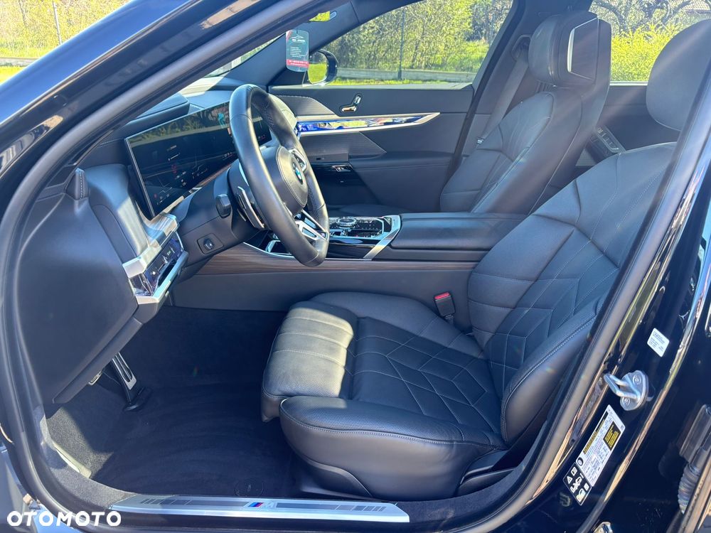 BMW Seria 7 - 9