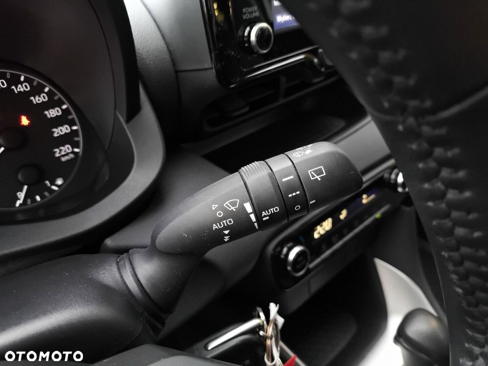 Toyota Yaris Hybrid 1.5 Comfort - 27