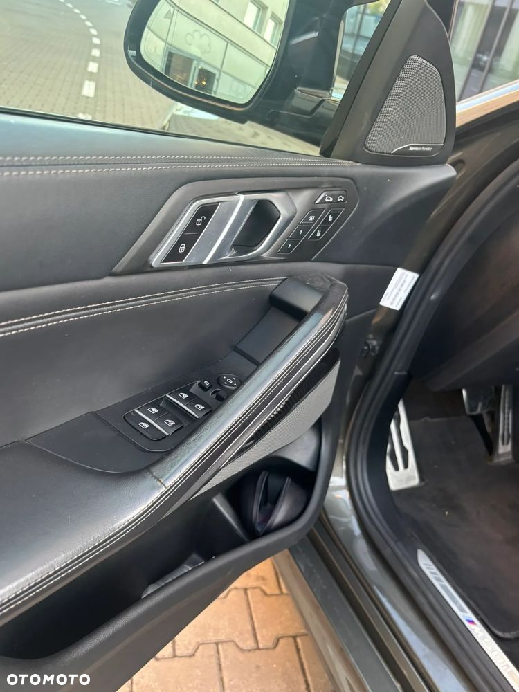 BMW X6 M50i - 33