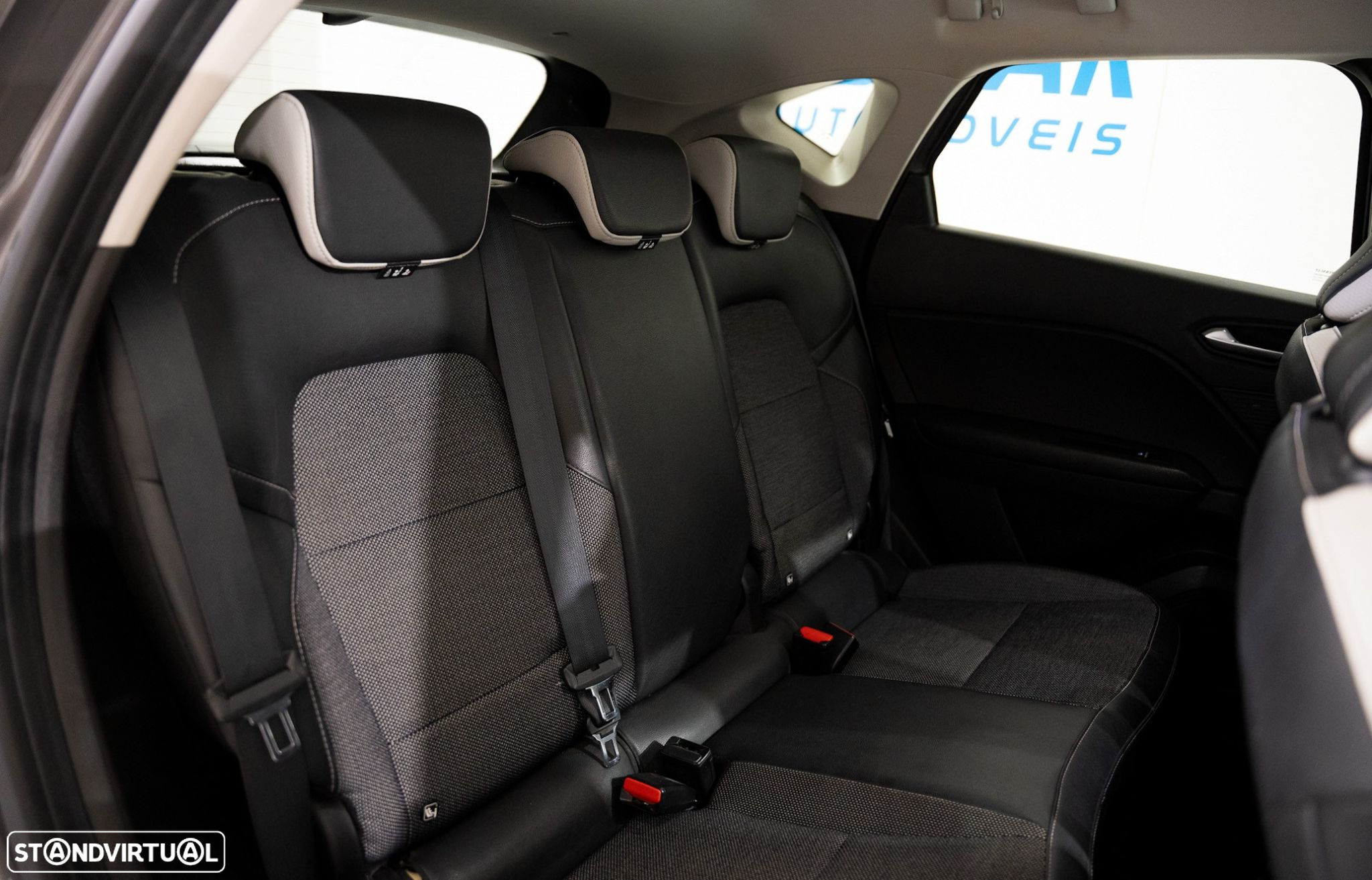Renault Captur 1.0 TCe Exclusive - 13