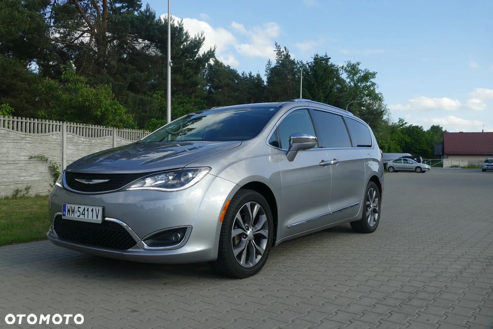 Chrysler Pacifica - 19
