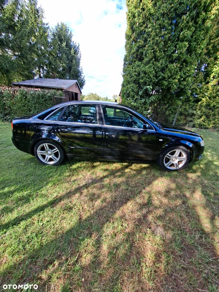 Audi A4 Limousine - 10