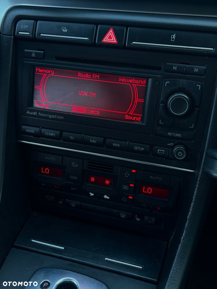 Audi A4 Limousine - 9