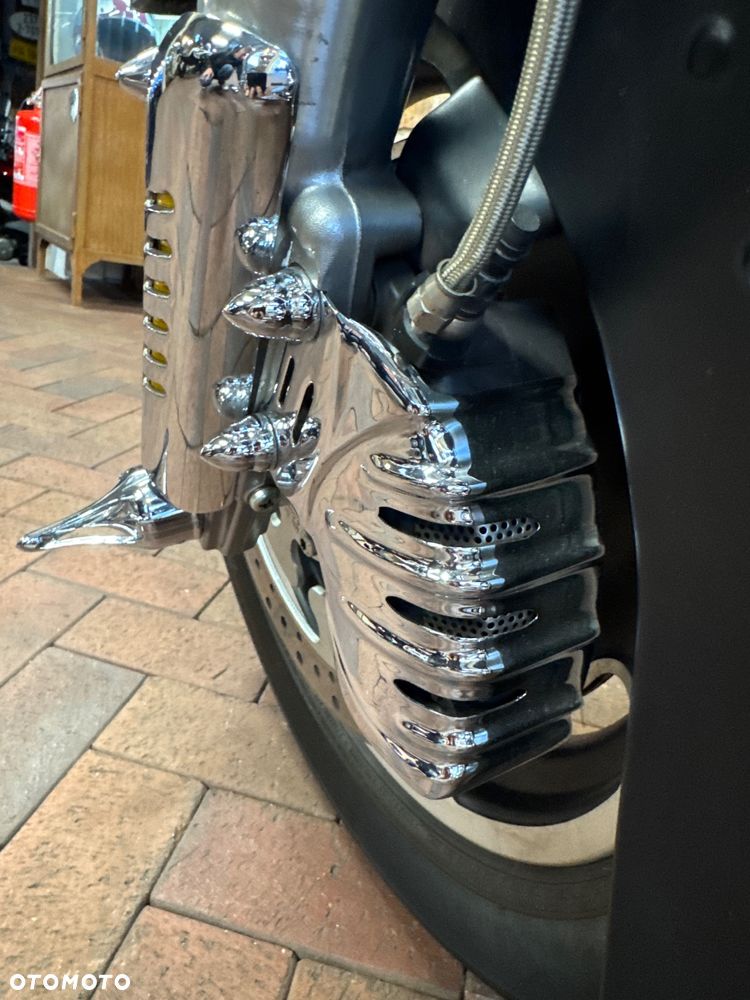 Harley-Davidson Touring Street Glide - 35