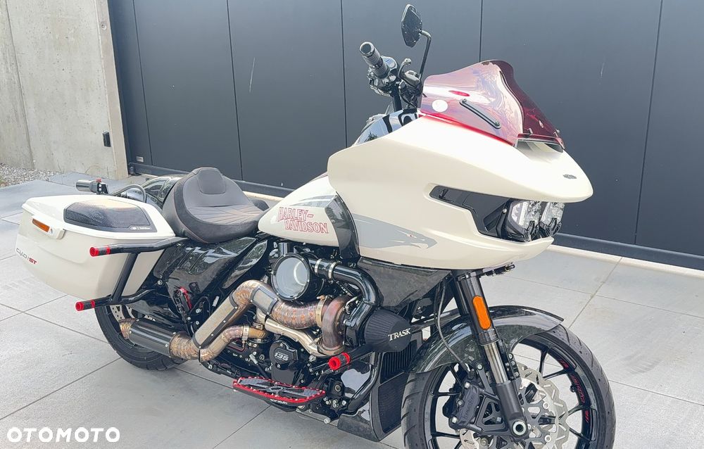 Harley-Davidson Touring Road Glide - 3