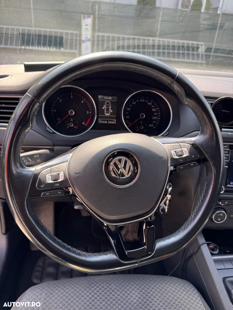 Volkswagen Jetta 2.0 TDI Comfortline - 15