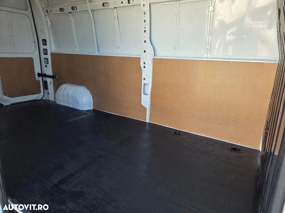 Renault New Master L3H2 - 15