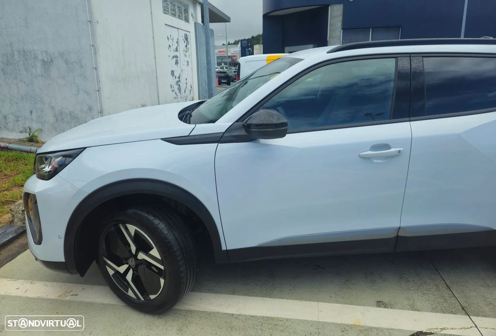 Peugeot 2008 1.2 PureTech Allure Pack EAT8 - 3