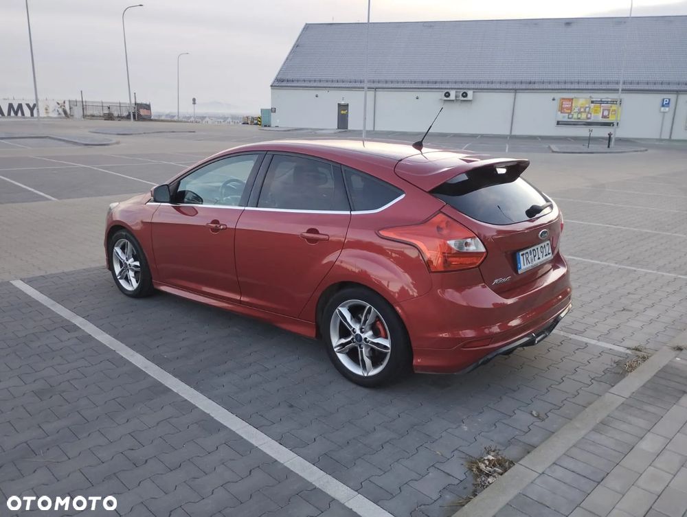 Ford Focus 2.0 TDCi Titanium - 1