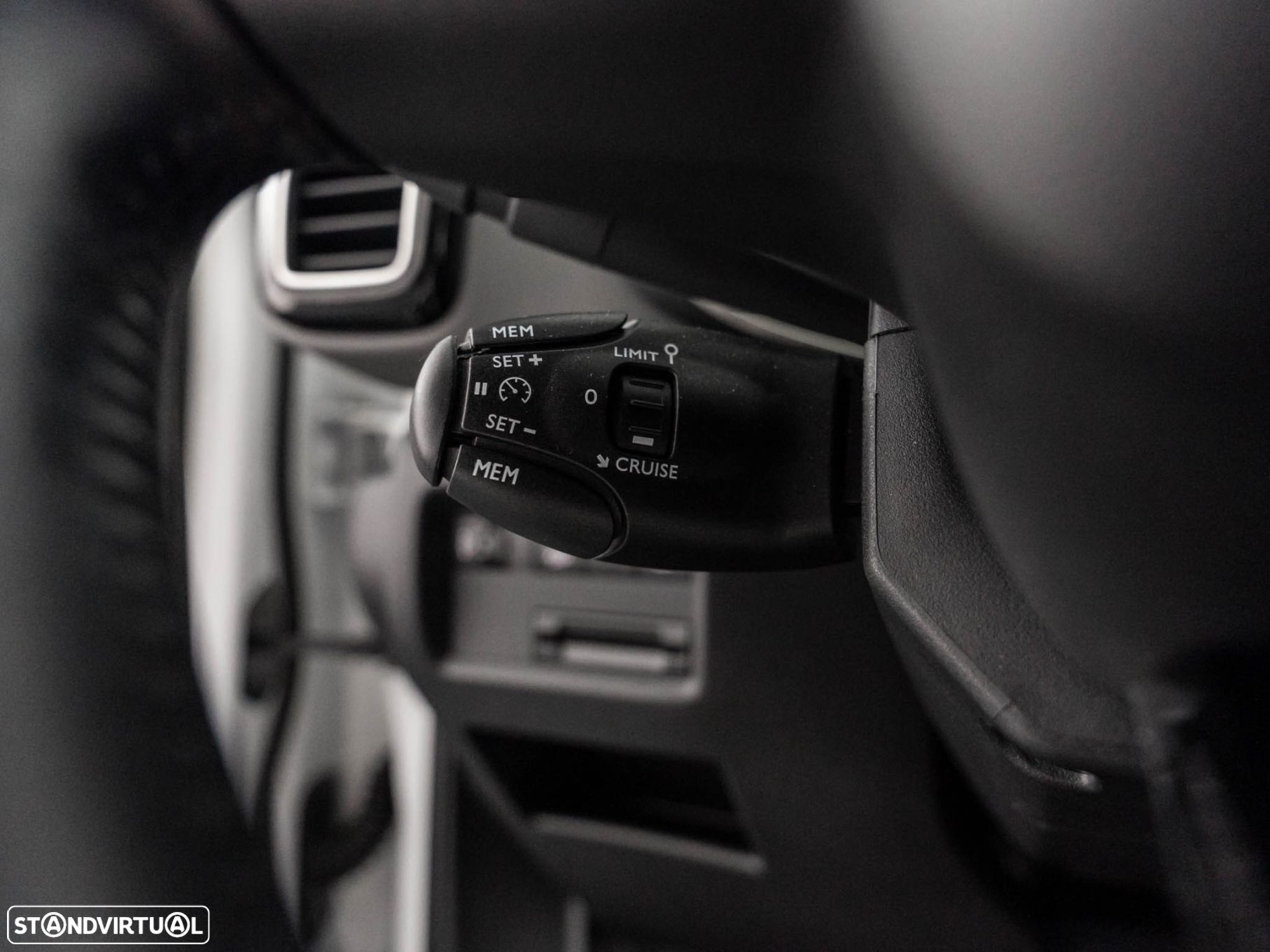 Citroën C5 Aircross 1.6 Hybrid Feel e-EAT8 - 23