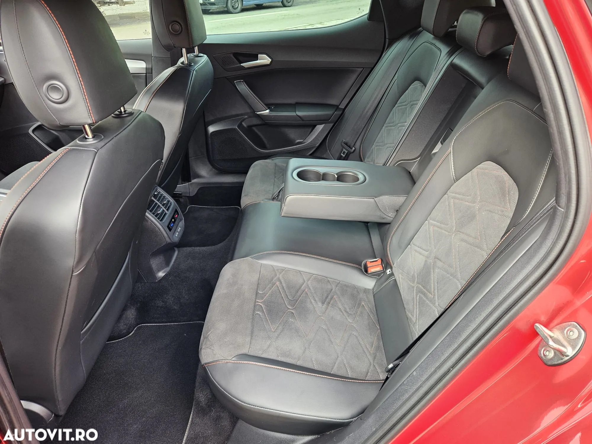 Seat Leon 1.5 eTSI mHEV DSG7 FR - 10