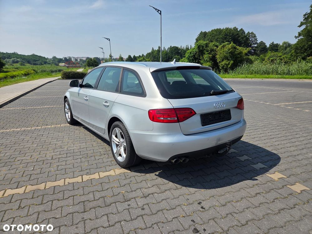 Audi A4 Avant - 9