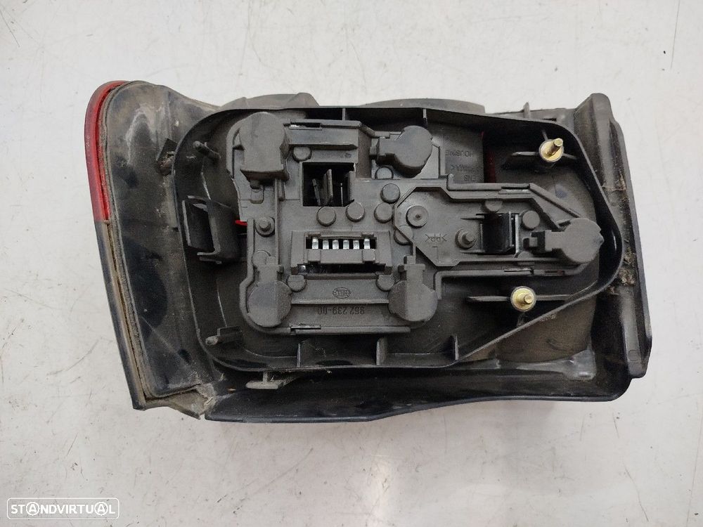 Farolim Stop Esq Seat Ibiza Ii (6K1) - 3