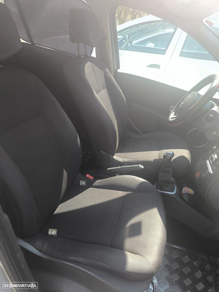 Renault Clio 1.2 16V Dynamique - 12