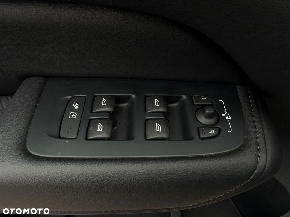 Volvo XC 60 - 16