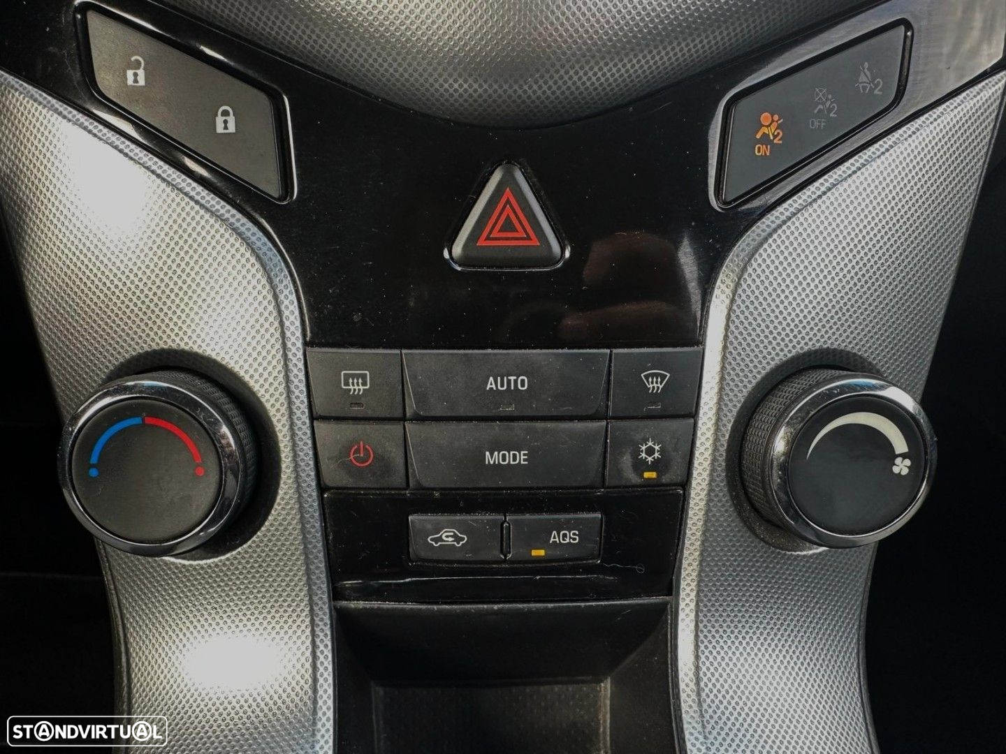 Chevrolet Cruze 2.0 VCDi LT - 19