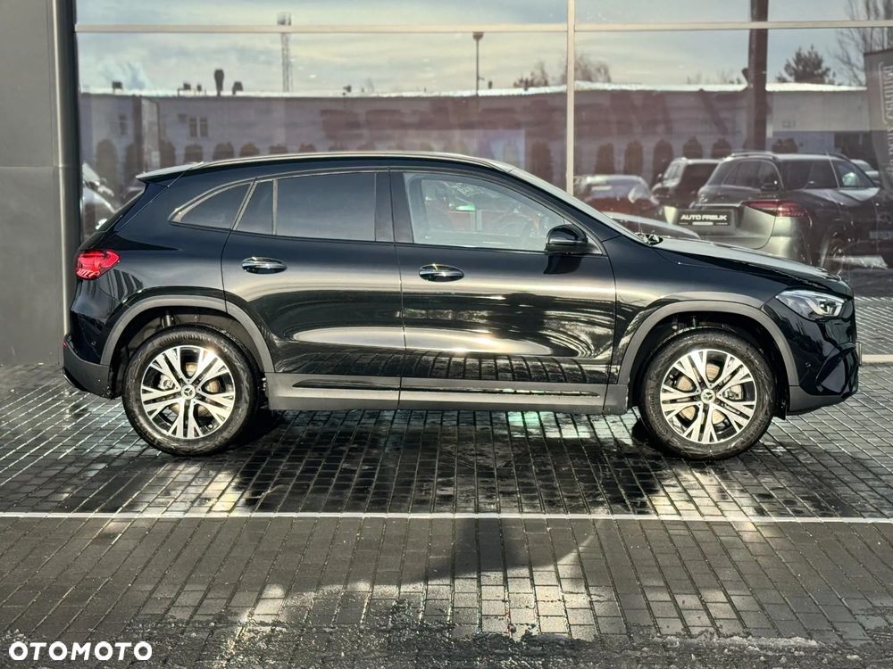 Mercedes-Benz GLA 200 Progressive - 7