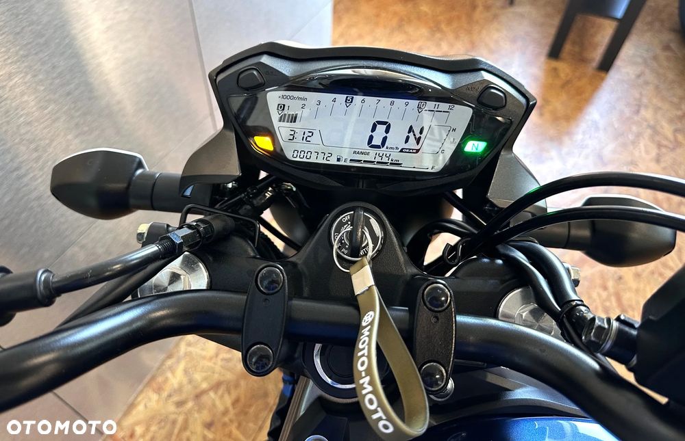 Suzuki SV - 12