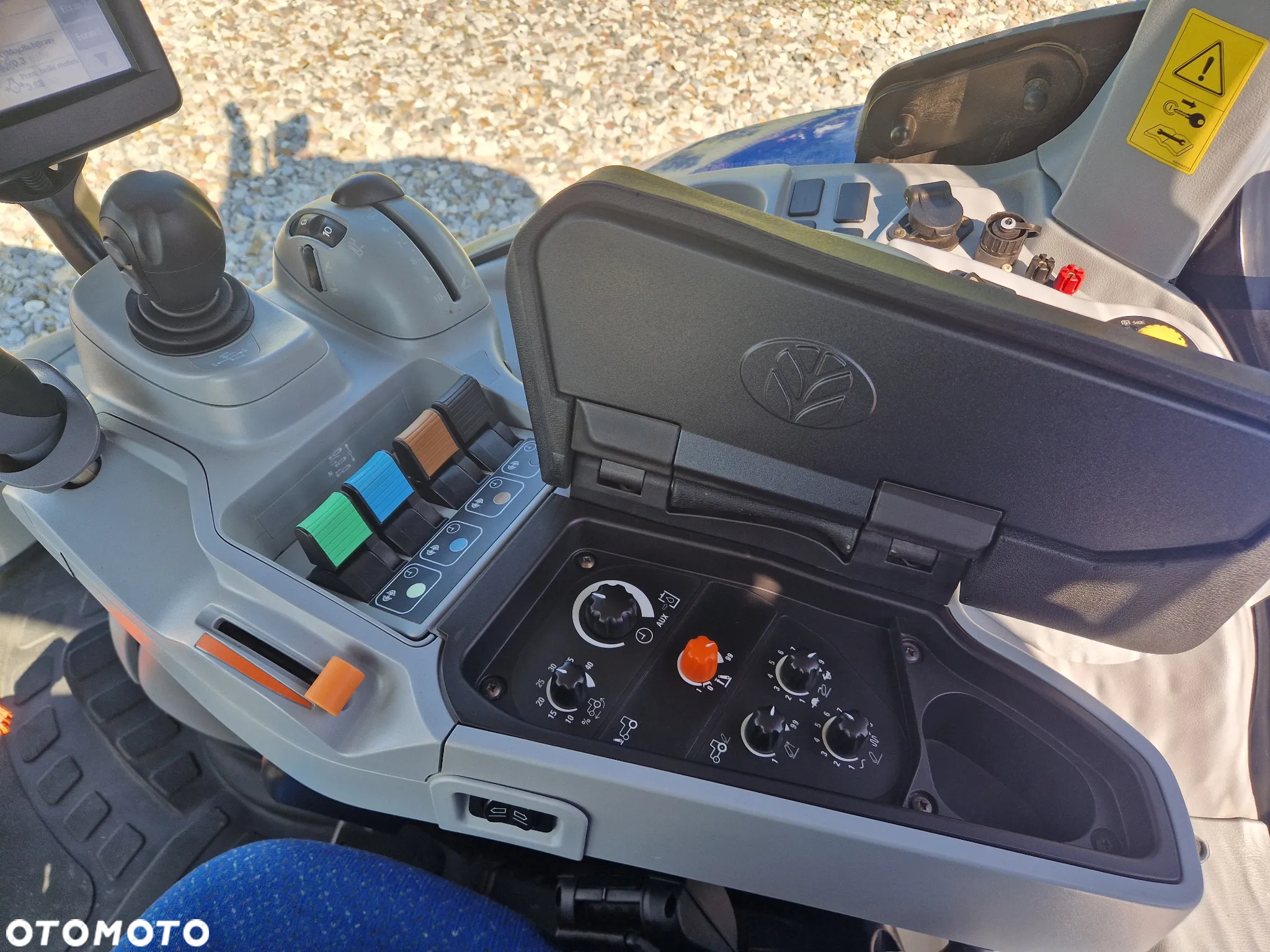 New Holland T7.260 Power Command - 11
