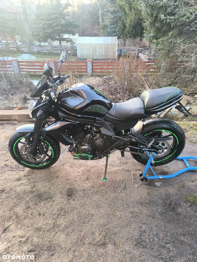 Kawasaki ER - 2