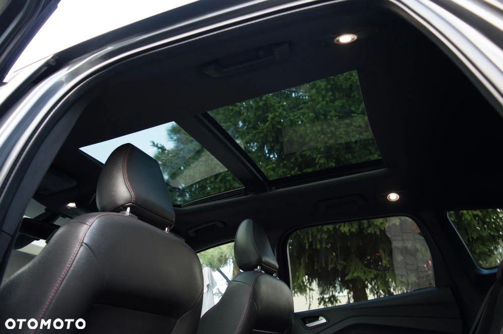 Ford Kuga 2.0 TDCi 4x2 ST-Line - 28