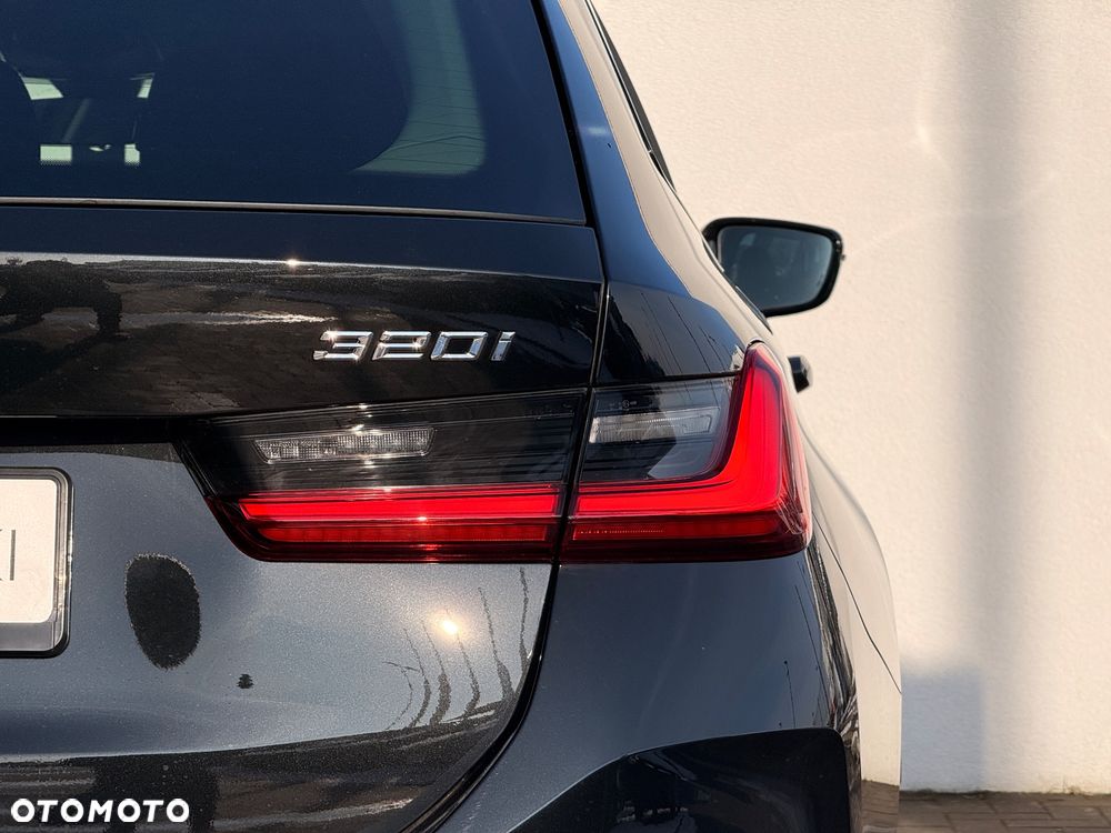 BMW Seria 3 320i sport - 7