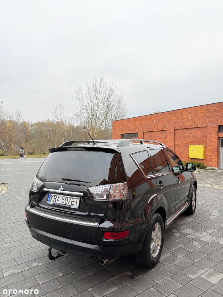 Mitsubishi Outlander 2.0 Intense + 2WD EU5 CVT - 16