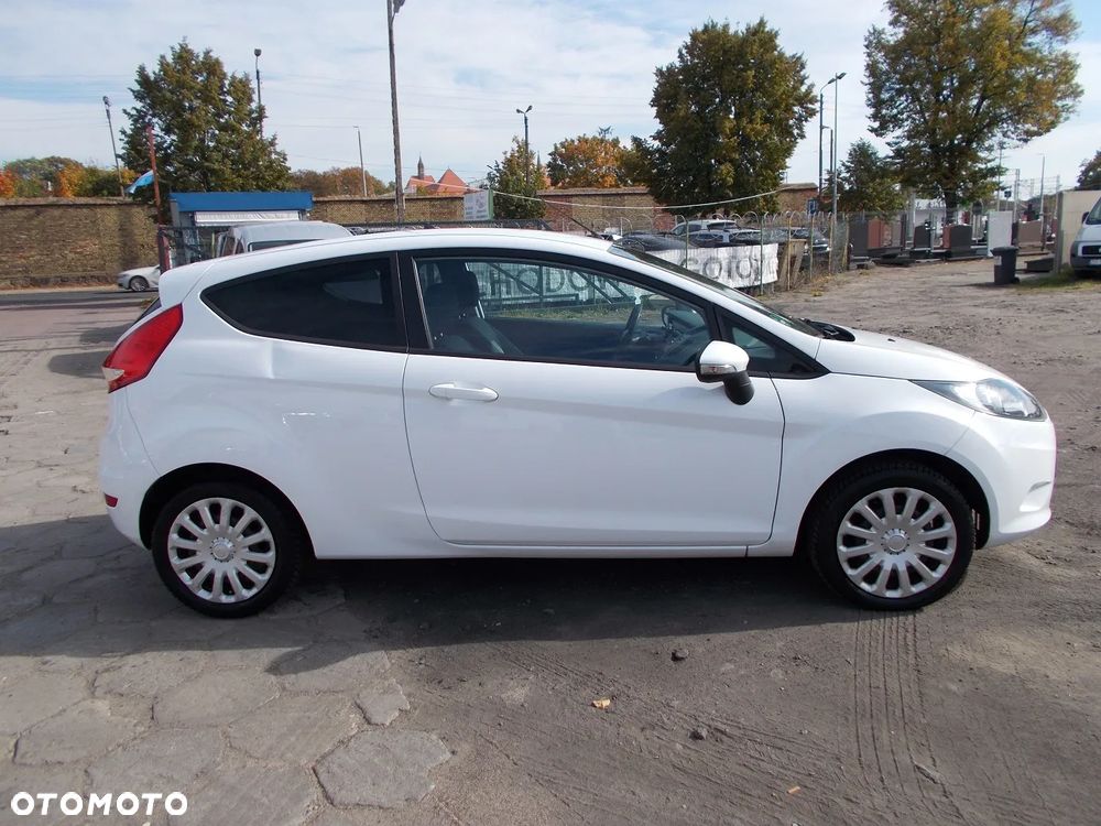 Ford Fiesta 1.25 Trend Edition - 5
