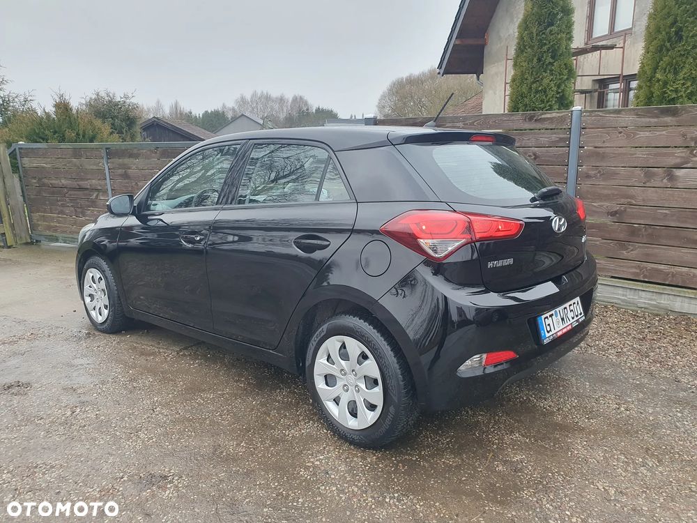 Hyundai i20 blue 1.2 Classic - 4