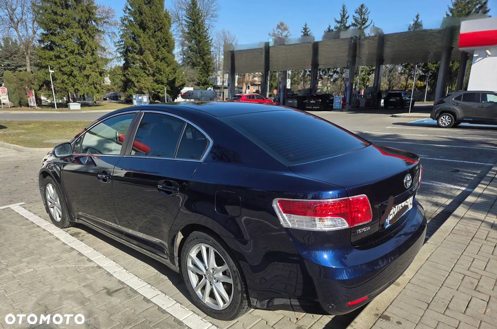 Toyota Avensis 1.8 Sol EU5 MS - 10