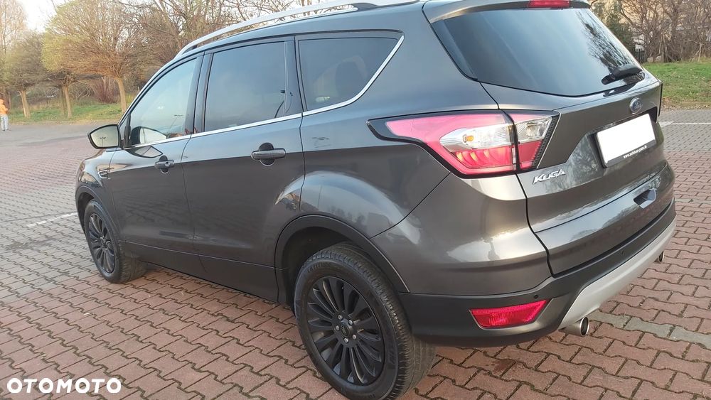 Ford Kuga 1.5 TDCi 2x4 Titanium - 6
